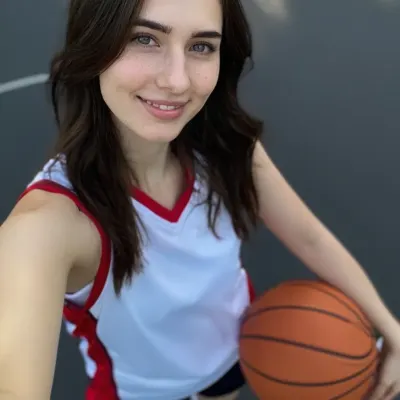 Алиса, 21