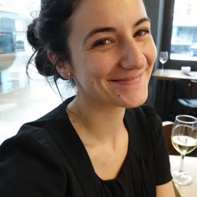 Анаит, 33