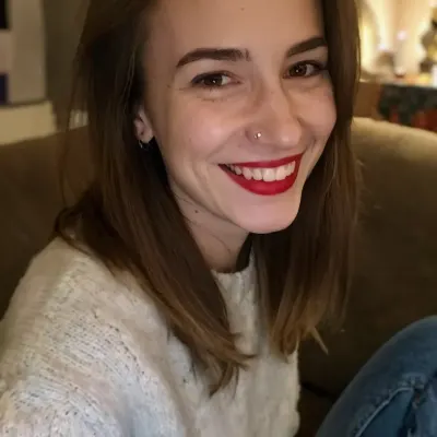 Агата, 27